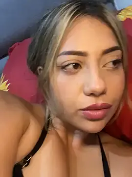 MissCat_ on StripChat 