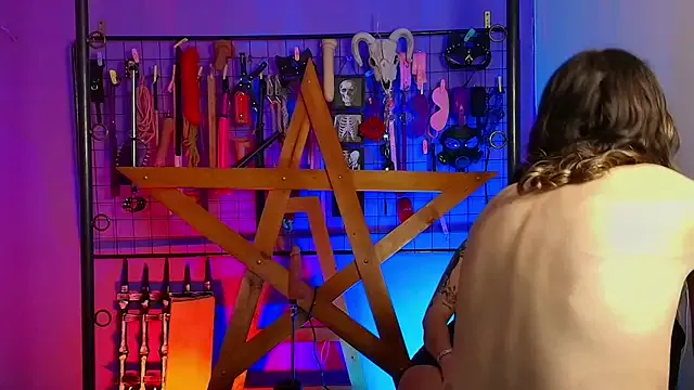 Misstresss_aurora_bdsm on StripChat 