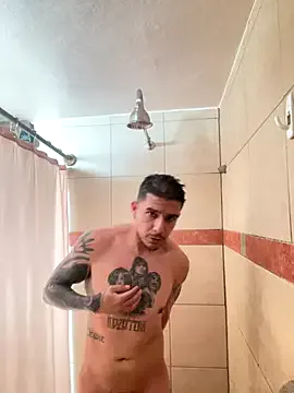 Molly1993rrrrrrrf on StripChat 