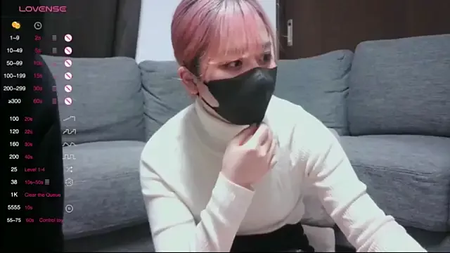 NANAchan_R on StripChat 