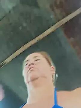 natally_ross21 on StripChat 