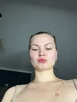 NickiLike — Freechat on StripChat