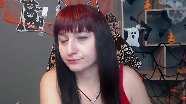 NinaFlawlees on StripChat 