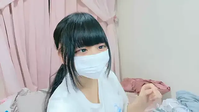 Nyan_love_ch on StripChat 