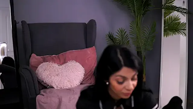 ReneeVoss on StripChat 