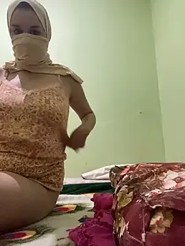 SaraChouchou on StripChat 