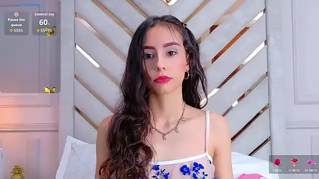 Sarah-Grace on StripChat 