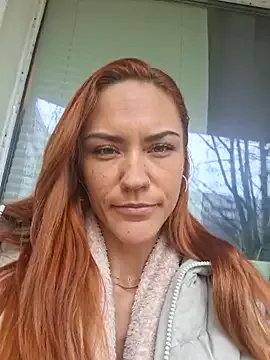 SlimBellaa — Sexy Striptease 