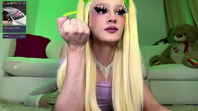 SpicySluts — GRWM UHH!!!