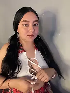 Ssusann_Pink on StripChat 