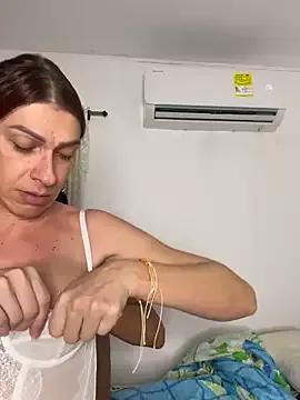 sweethoneytsx on StripChat 