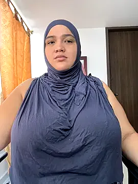 sweetmuslim01 — Shower sex with Lucy and milk 