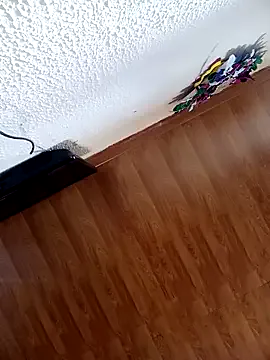 Tifany-Parker — Fingers in my pussy in bathroom public