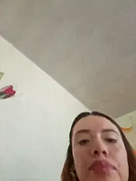 valery_mora — Make me cum with my machine