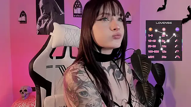 VelvetVampiree on StripChat 