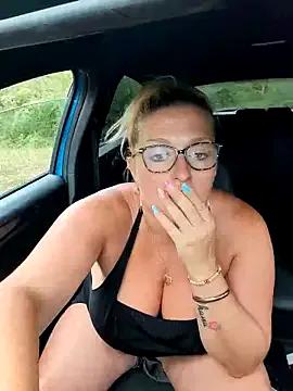 winniess40 on StripChat 