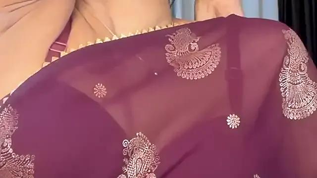Wow-nisha on StripChat