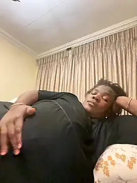 xXXSexyamazon on StripChat 