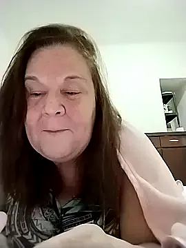 Yaya_Mineira on StripChat 