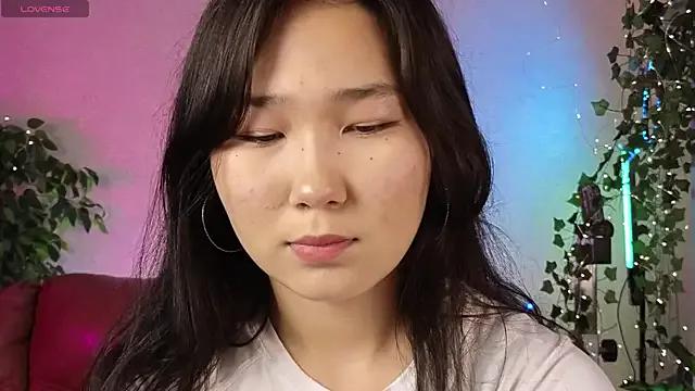 Yoon_Mi on StripChat