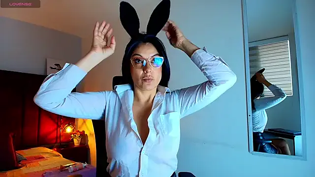 Zuzana21 on StripChat 